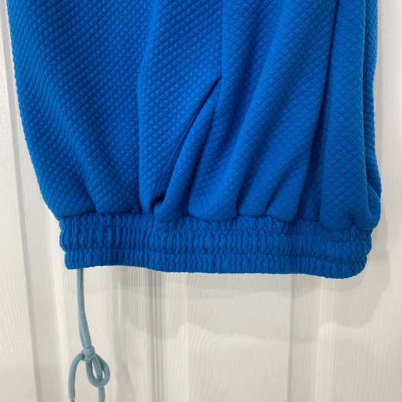 Ladies XL warm up suit - Picture 5 of 5